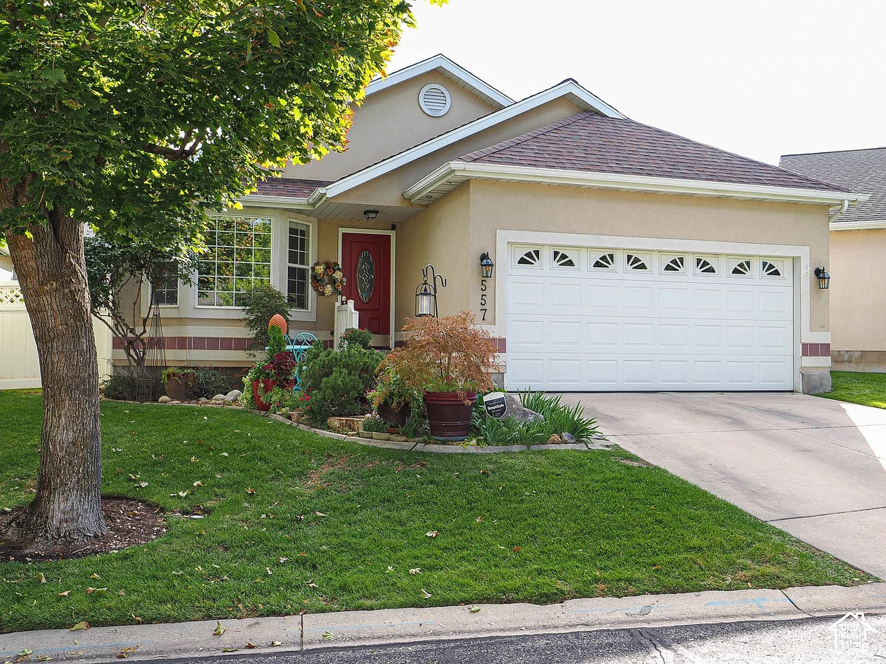 557 E Villager Ln, Midvale, photo 2